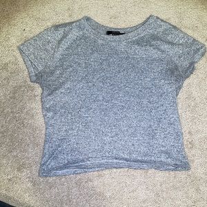 Forever 21 cropped grey short sleeve. Size Medium in Woman’s.